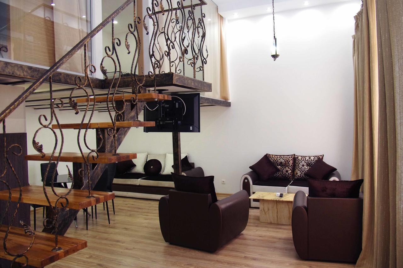 Apartment On Tabidze Tbilisi Exterior foto